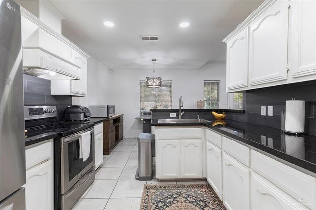 2118 Skyview Circle, Harlingen, TX 78550