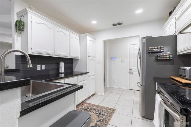 2118 Skyview Circle, Harlingen, TX 78550