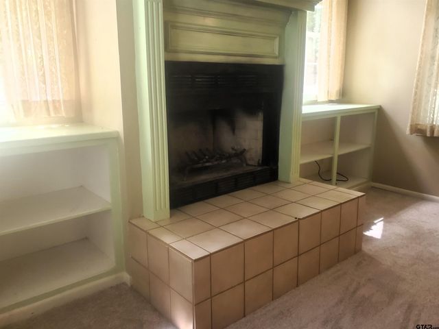 231 Lamplight Path, Holly Lake Ranch, TX 75765