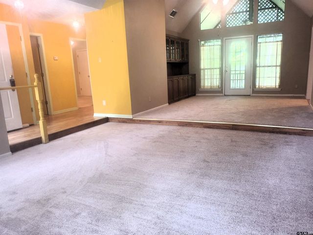 231 Lamplight Path, Holly Lake Ranch, TX 75765