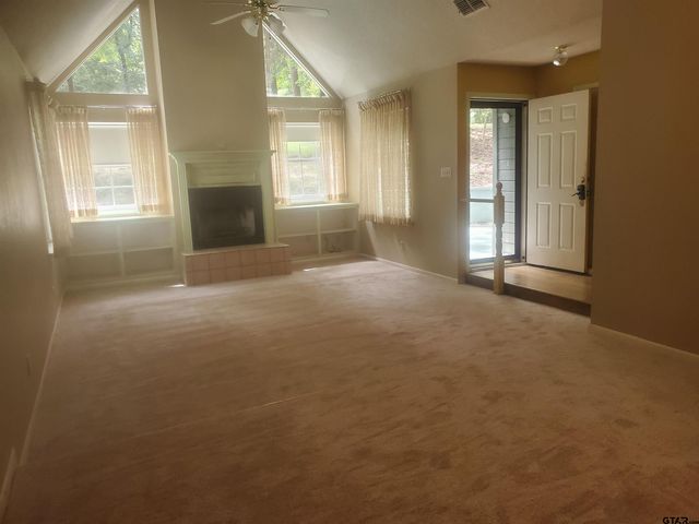 231 Lamplight Path, Holly Lake Ranch, TX 75765