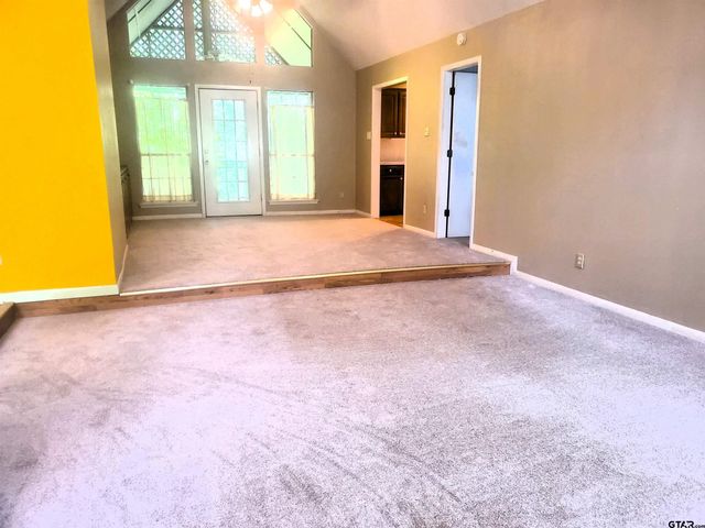 231 Lamplight Path, Holly Lake Ranch, TX 75765