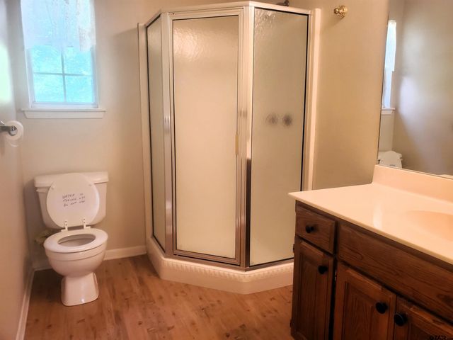 231 Lamplight Path, Holly Lake Ranch, TX 75765