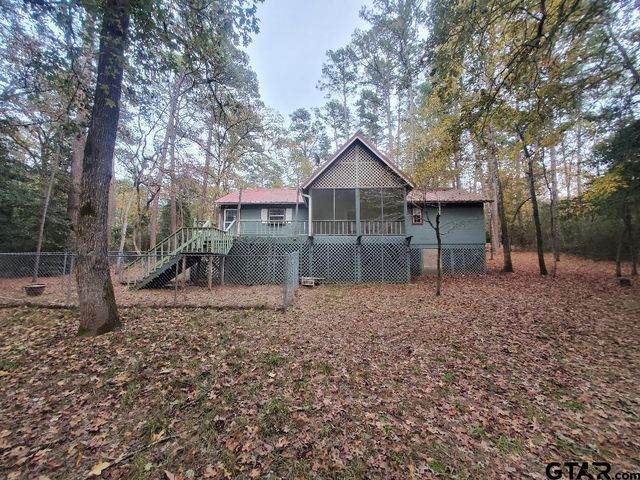 231 Lamplight Path, Holly Lake Ranch, TX 75765