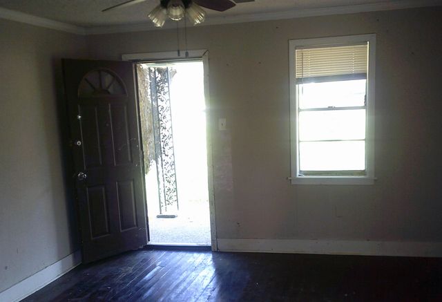3075 LOTUS RD, Memphis, TN 38109