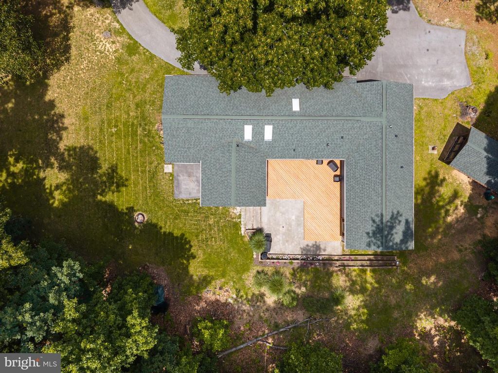715 MOUNT VISTA TRL, Harpers Ferry, WV 25425