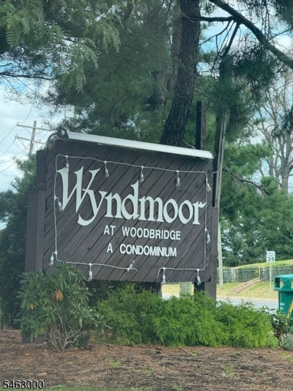 1027 Cricket Ln 1027, Woodbridge Twp., NJ 07095 — exterior