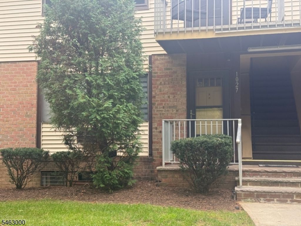 1027 Cricket Ln 1027, Woodbridge Twp., NJ 07095 — photo 2