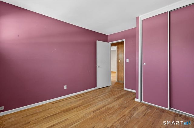 15 Ferndale Place, Stratford, CT 06614