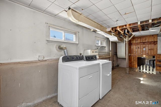 15 Ferndale Place, Stratford, CT 06614