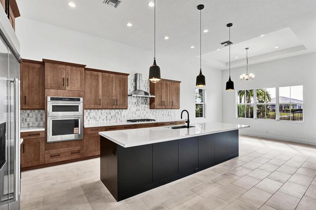 10103 Timber Creek Way, Palm Beach Gardens, FL 33412