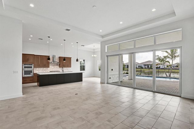 10103 Timber Creek Way, Palm Beach Gardens, FL 33412