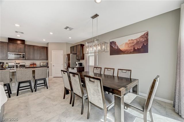 10621 Adobe Ranch Street, Las Vegas, NV 89141