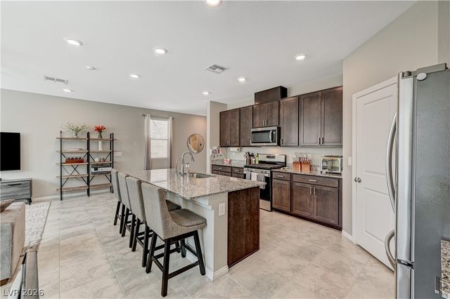 10621 Adobe Ranch Street, Las Vegas, NV 89141