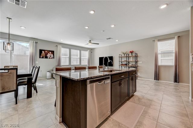 10621 Adobe Ranch Street, Las Vegas, NV 89141