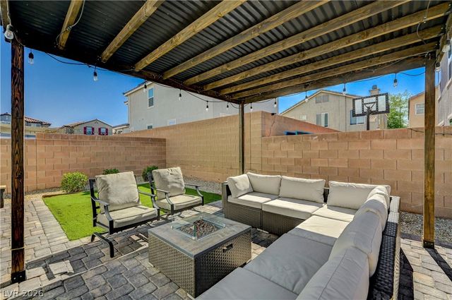 10621 Adobe Ranch Street, Las Vegas, NV 89141