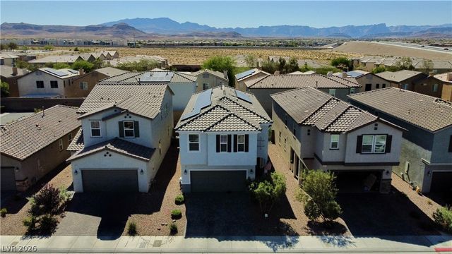 10621 Adobe Ranch Street, Las Vegas, NV 89141