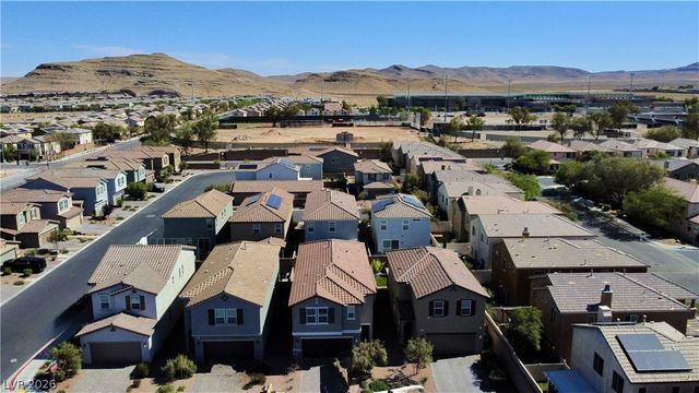 10621 Adobe Ranch Street, Las Vegas, NV 89141