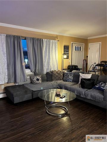 834 Cricket Lane 834, Woodbridge Proper, NJ 07095