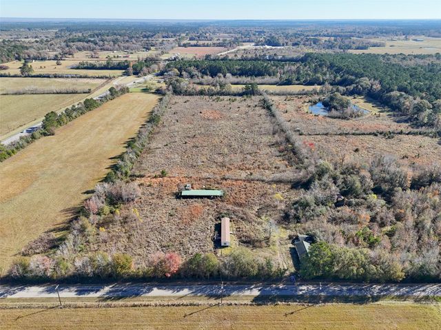 824 County Road 2268, Cleveland, TX 77327