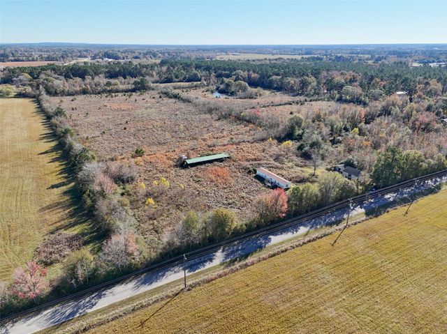 824 County Road 2268, Cleveland, TX 77327