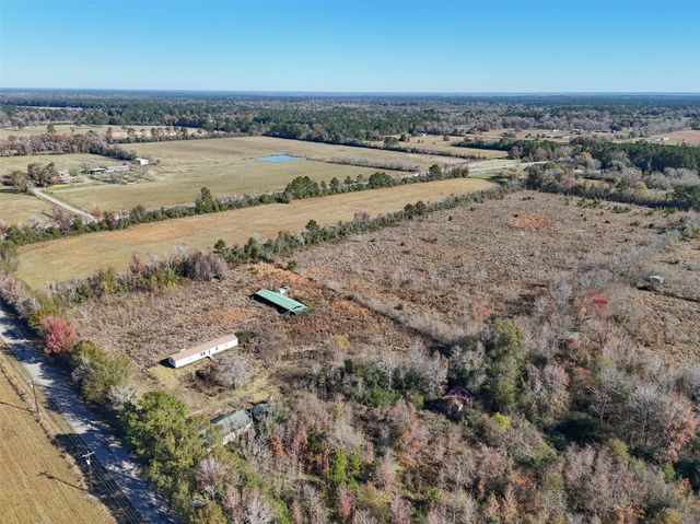 824 County Road 2268, Cleveland, TX 77327