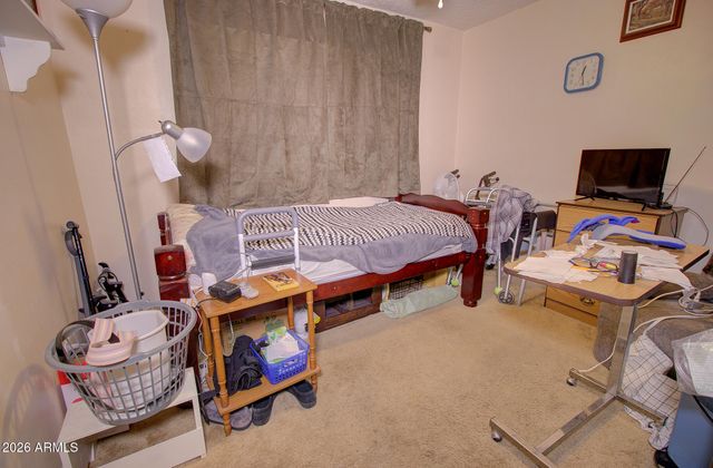 2868 E CLARENDON Avenue, Phoenix, AZ 85016