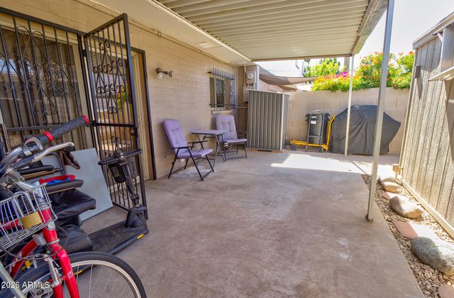 2868 E CLARENDON Avenue, Phoenix, AZ 85016