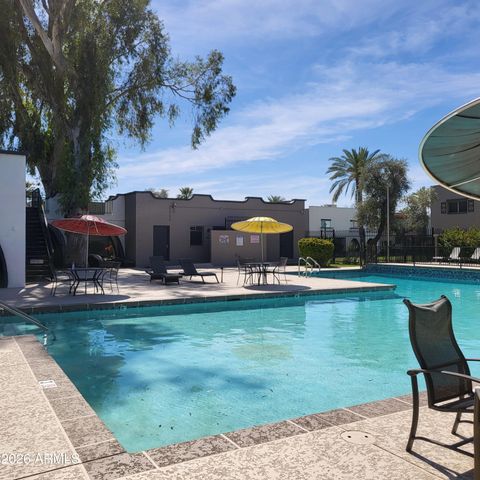 2868 E CLARENDON Avenue, Phoenix, AZ 85016