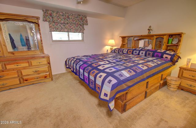 2868 E CLARENDON Avenue, Phoenix, AZ 85016