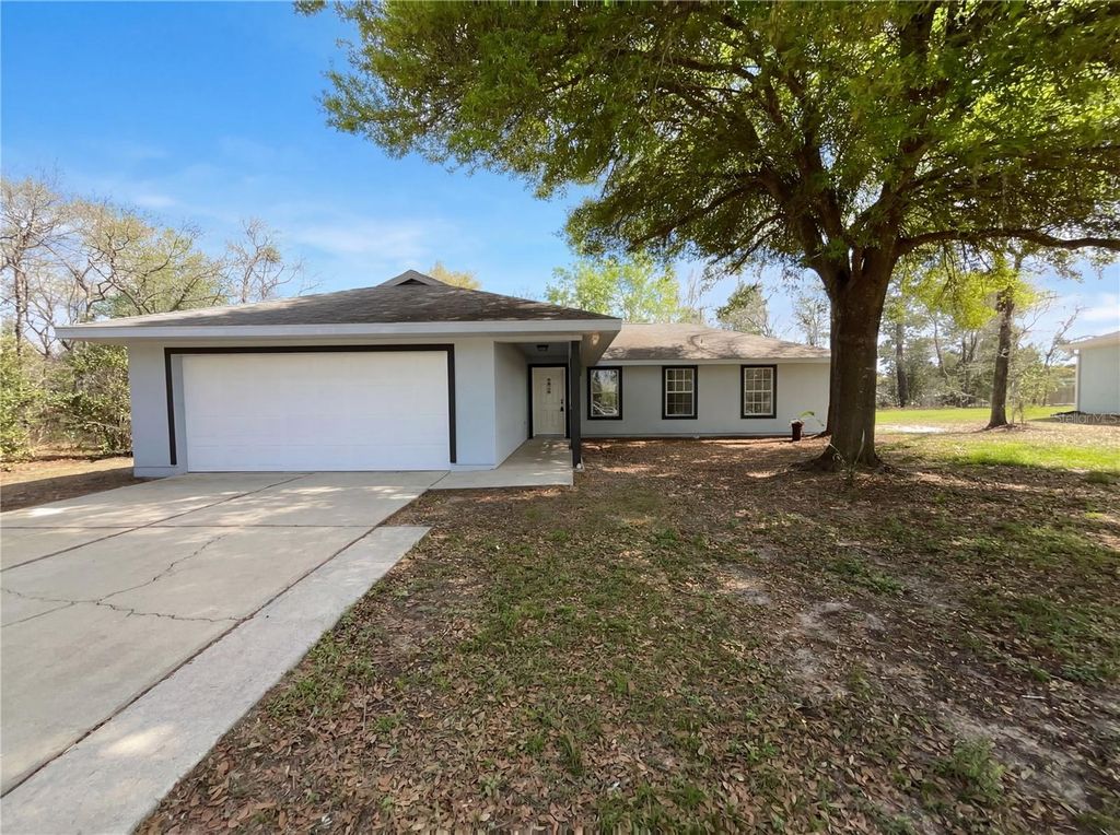 Image 19 of property listing at 127 REDWOOD TRACK COURSE, Ocala, FL 34472