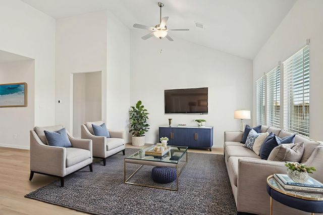 2233 Mustang Way, Seagoville, TX 75159