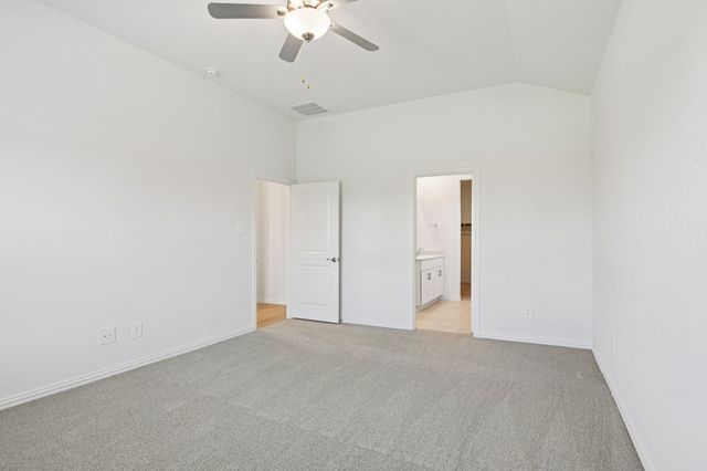 2233 Mustang Way, Seagoville, TX 75159