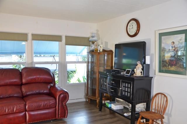 245 W Bobier Drive Spc 91, Vista, CA 92083