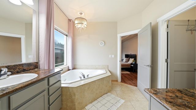 408 Liberty Lane, Richland, WA 99352