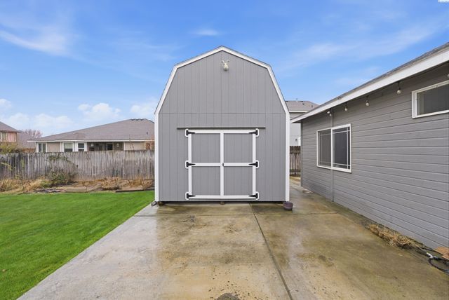408 Liberty Lane, Richland, WA 99352