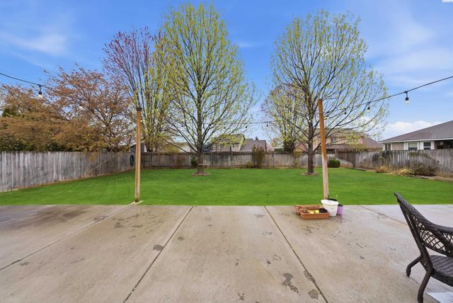 408 Liberty Lane, Richland, WA 99352