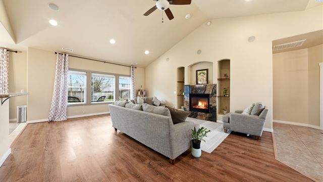 408 Liberty Lane, Richland, WA 99352