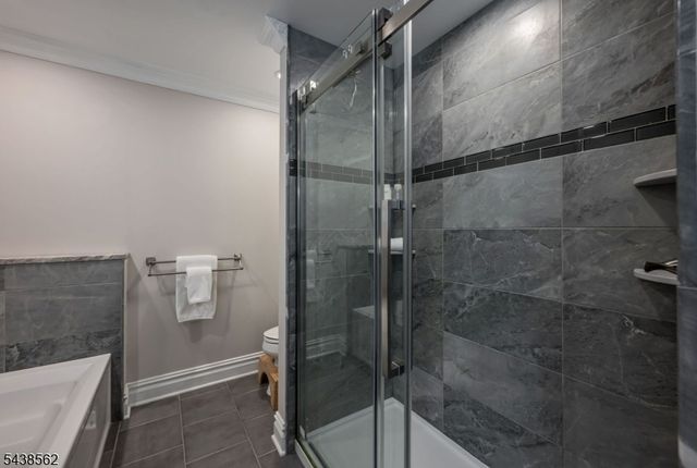 647 Harristown Rd, Glen Rock Boro, NJ 07452