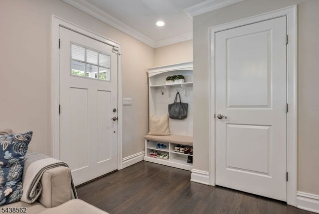 647 Harristown Rd, Glen Rock Boro, NJ 07452