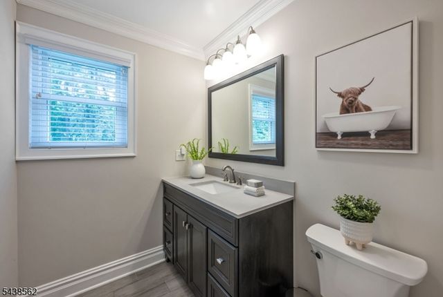 647 Harristown Rd, Glen Rock Boro, NJ 07452