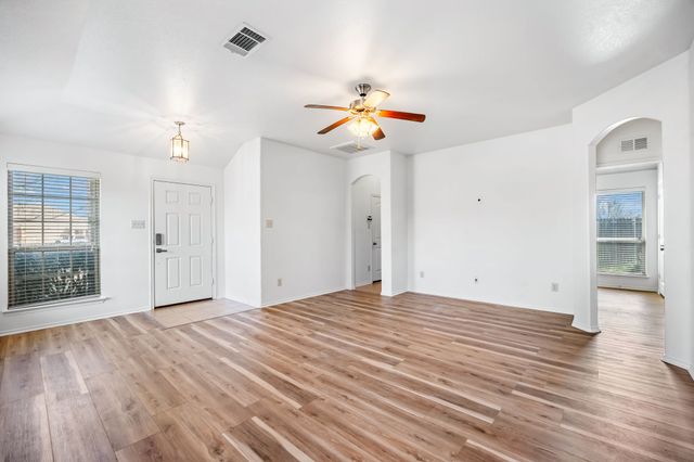 608 W Grove Circle, Anna, TX 75409