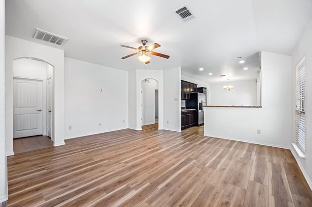 608 W Grove Circle, Anna, TX 75409