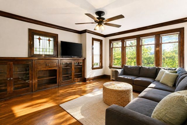 6306 W Holbrook Street, Chicago, IL 60646