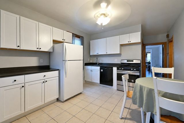 6306 W Holbrook Street, Chicago, IL 60646