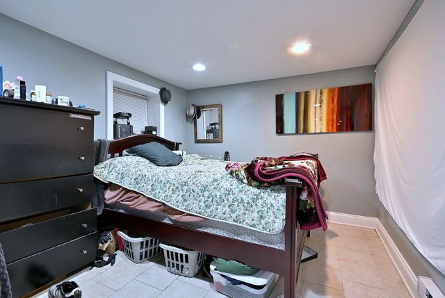 6306 W Holbrook Street, Chicago, IL 60646