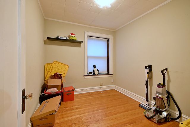 6306 W Holbrook Street, Chicago, IL 60646