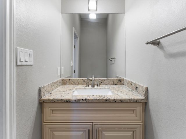 4404 Cardinal Drive, Bay City, TX 77414