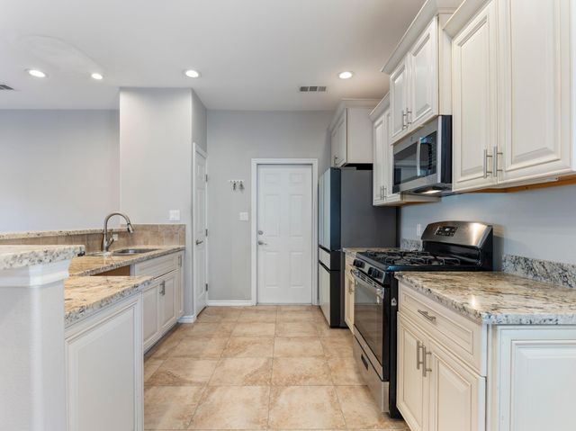 4404 Cardinal Drive, Bay City, TX 77414