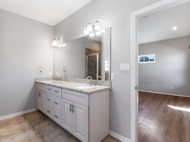 4404 Cardinal Drive, Bay City, TX 77414